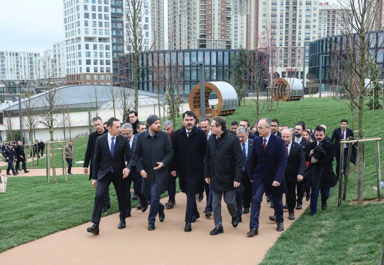 İstanbul'un en büyüğü! Başakşehir Millet Kıraathanesi açıldı